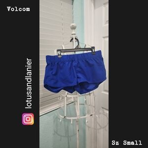 Volcom Women's Blue Shorts Sz Small
